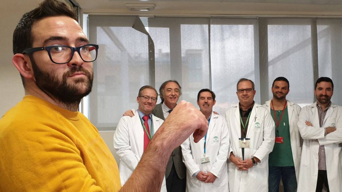 Una prótesis personalizada impresa en 3D salva la muñeca de un joven de Granada con una técnica novedosa mundialmente