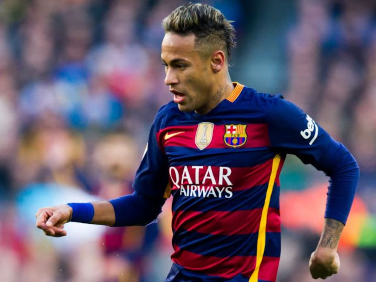 Neymar y el paraguas