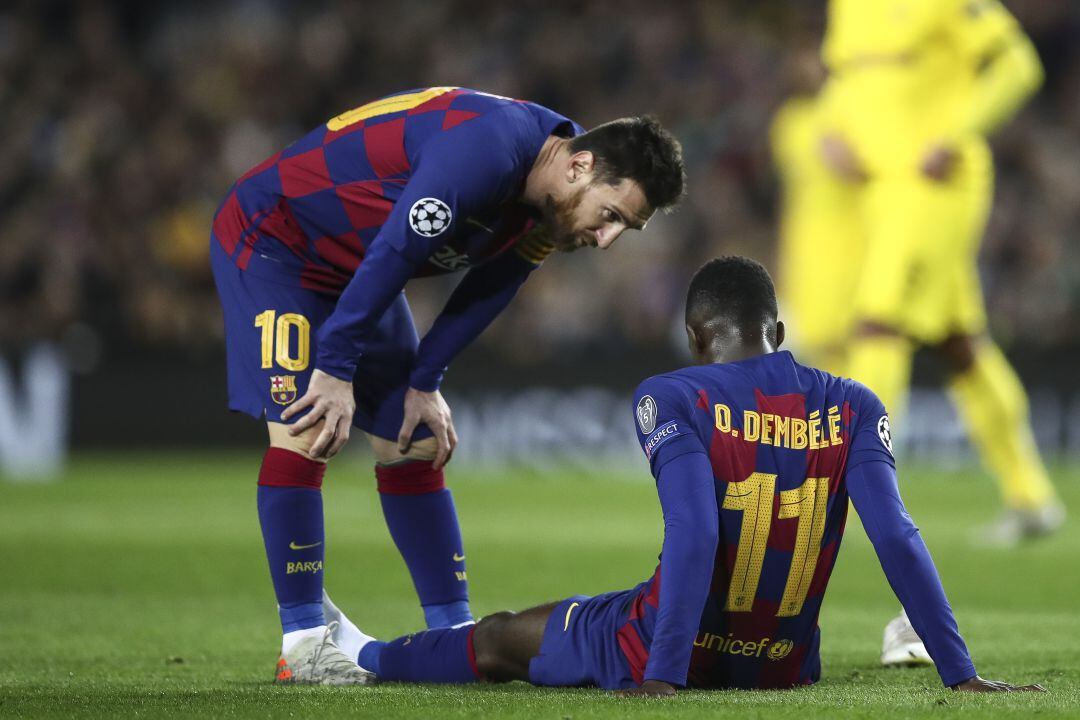 Dembélé junto a Messi