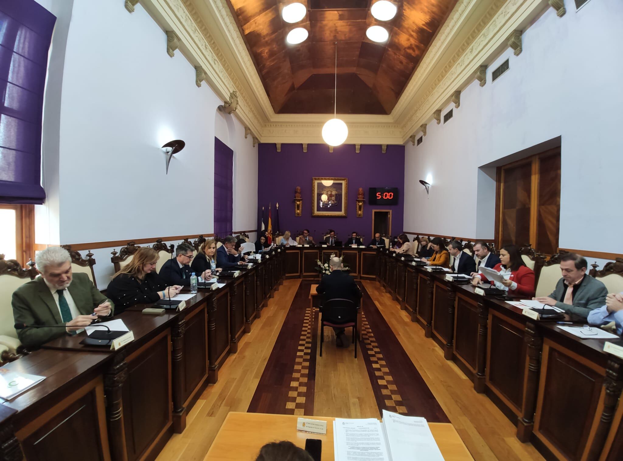 Sesión plenaria en el Ayuntamiento de Jaén capital