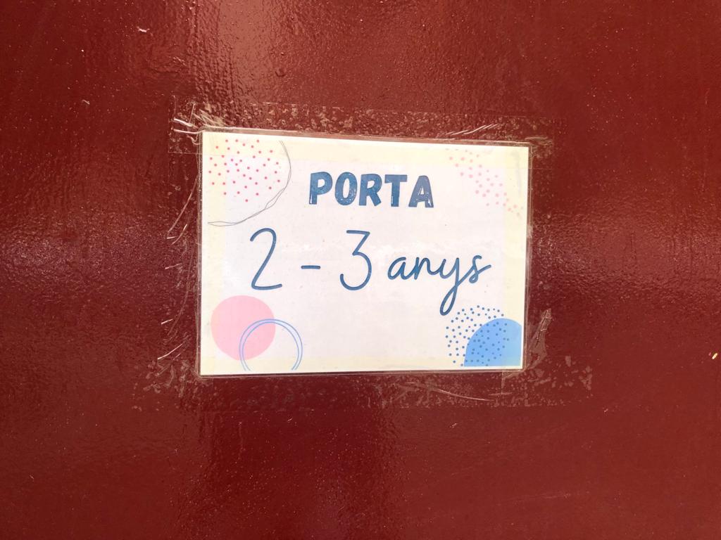 Cartel de entrada al colegio CEIP El Grau. Fuente: CADENA SER