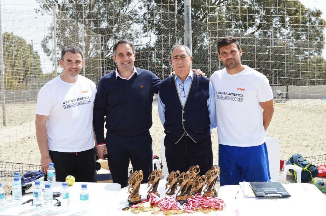 Juanjo Segura hizo entrega de las medallas.