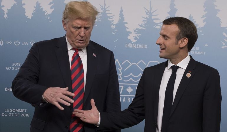 El saludo entre Macron y Trump