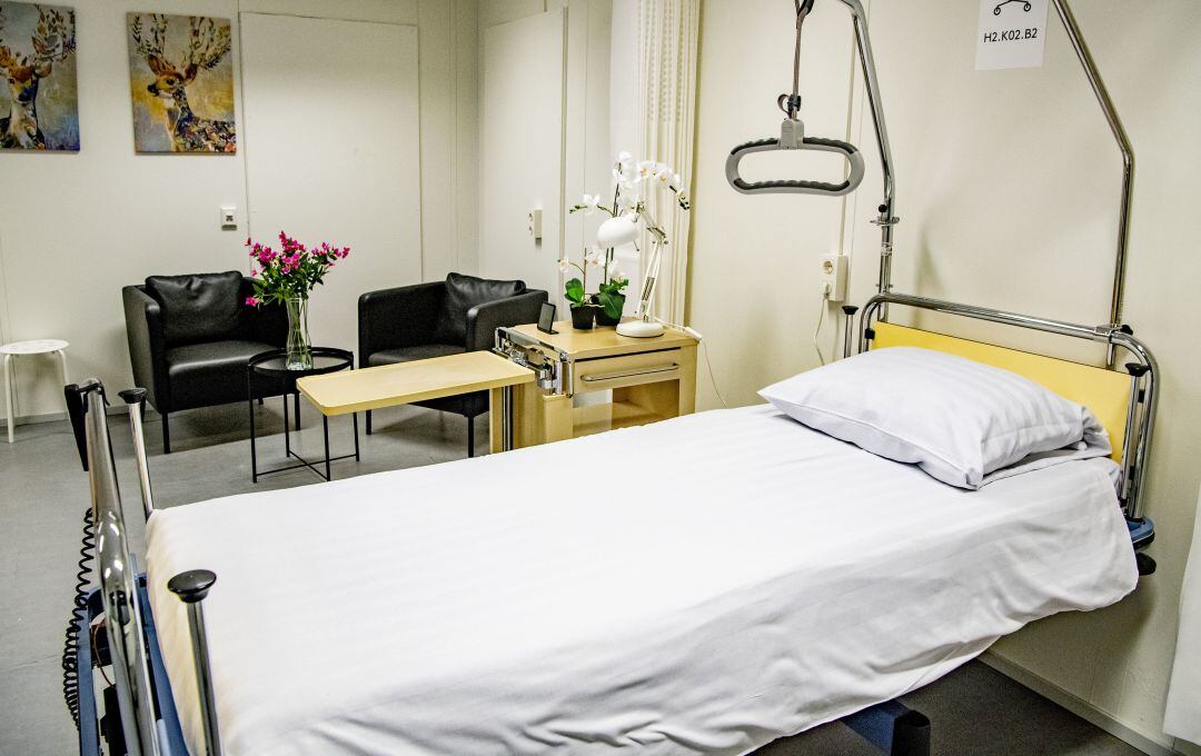 Una habitación de hospital.