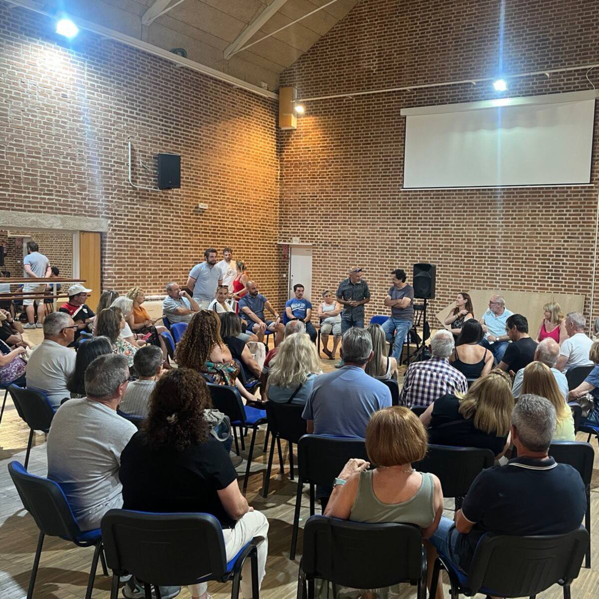 Solicitan la comparecencia del alcalde de Valdetorres de Jarama en la Asamblea por la plantación de pistachos