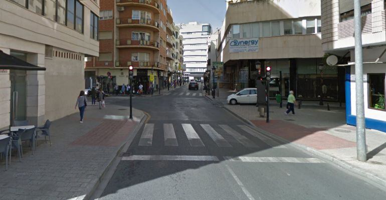 La calle Tinte sigue cortada desde Teodoro Camino a Tesifonte Gallego