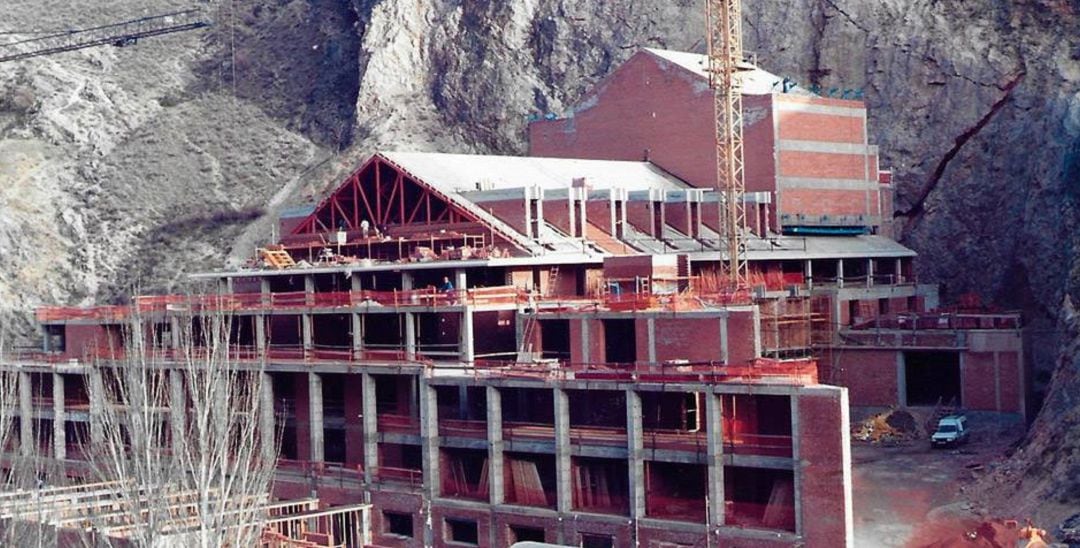 Obras de construcción del auditorio de Cuenca.