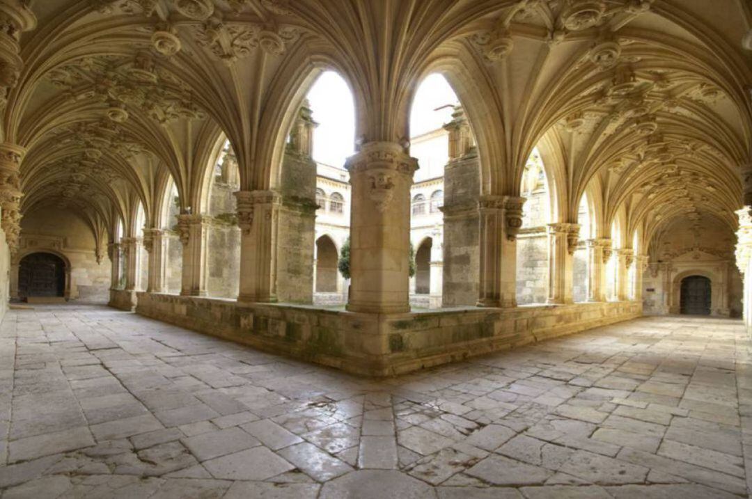 Claustro del monasterio de San Zoilo en Carrión de los Condes (Palencia)