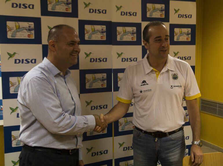 Presentación de Txus Vidorreta como nuevo entrenador del Iberostar Tenerife