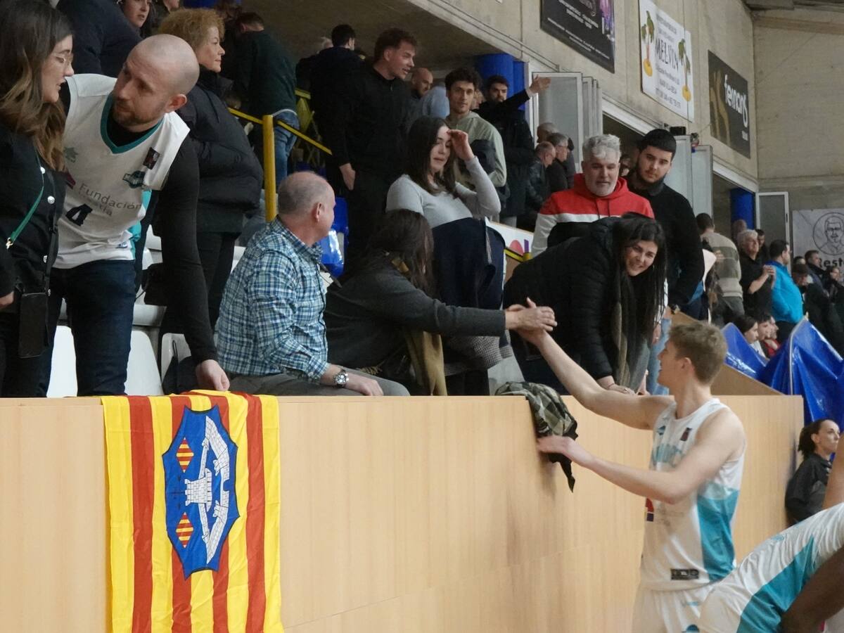 Doble duel de bàsquet contra els cuers