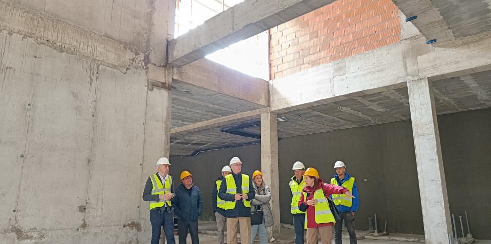 Blasco ha visitado las obras del centro de visitantes del Parque Nacional en Escalona