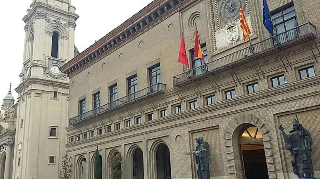 Fachada del Ayuntamiento de Zaragoza