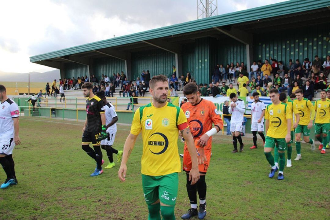 Álex Vázquez en un partido.