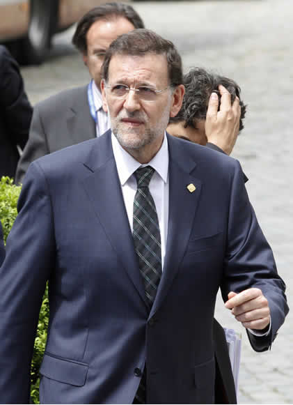 El presidente del Gobierno, Mariano Rajoy, espera que la reunión del Eurogrupo alivie la situación de España