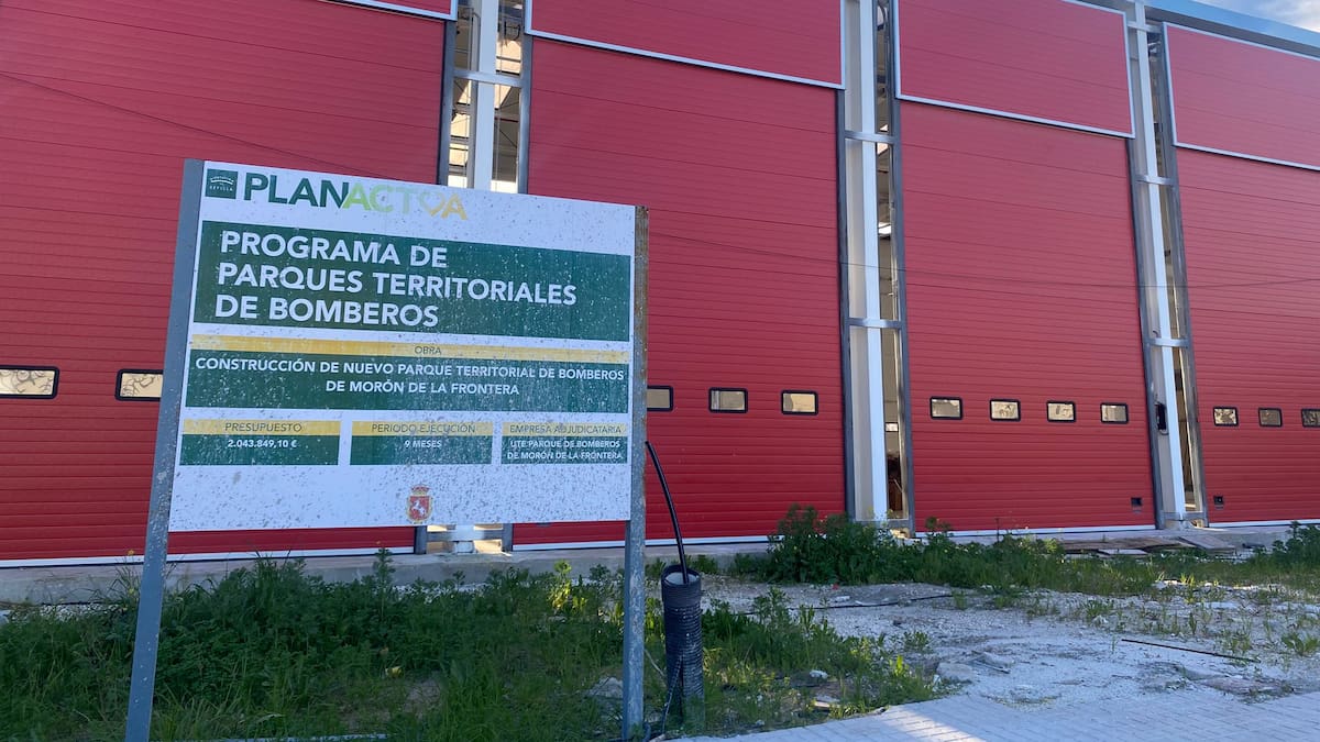 El alcalde de Morón anuncia que el nuevo parque de bomberos podría inaugurarse en abril