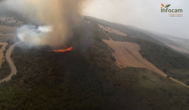 Imagen del incendio que se ha registrado este domingo en Malagón