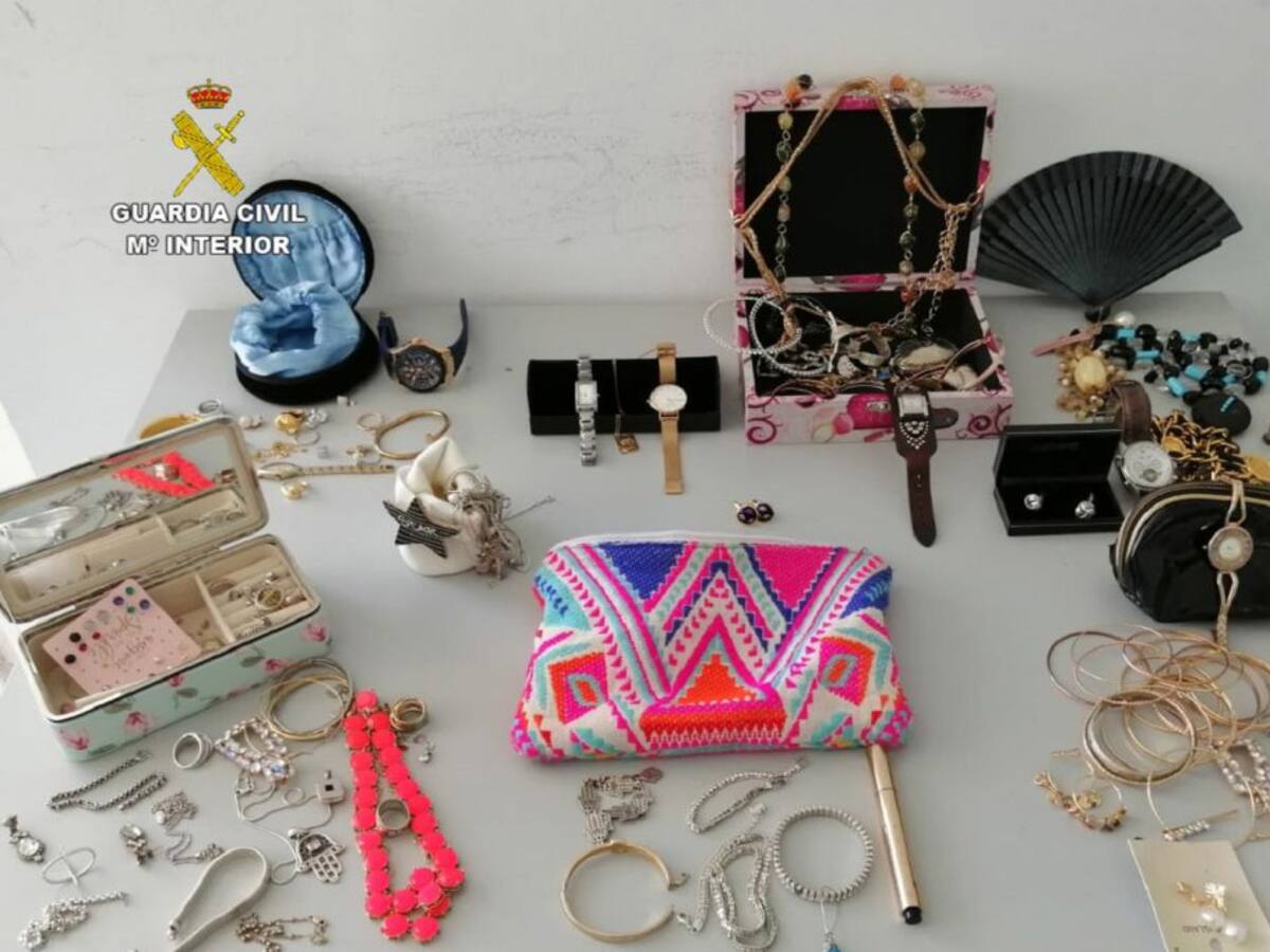 La Guardia Civil detiene a una banda organizada dedicada al robo en viviendas