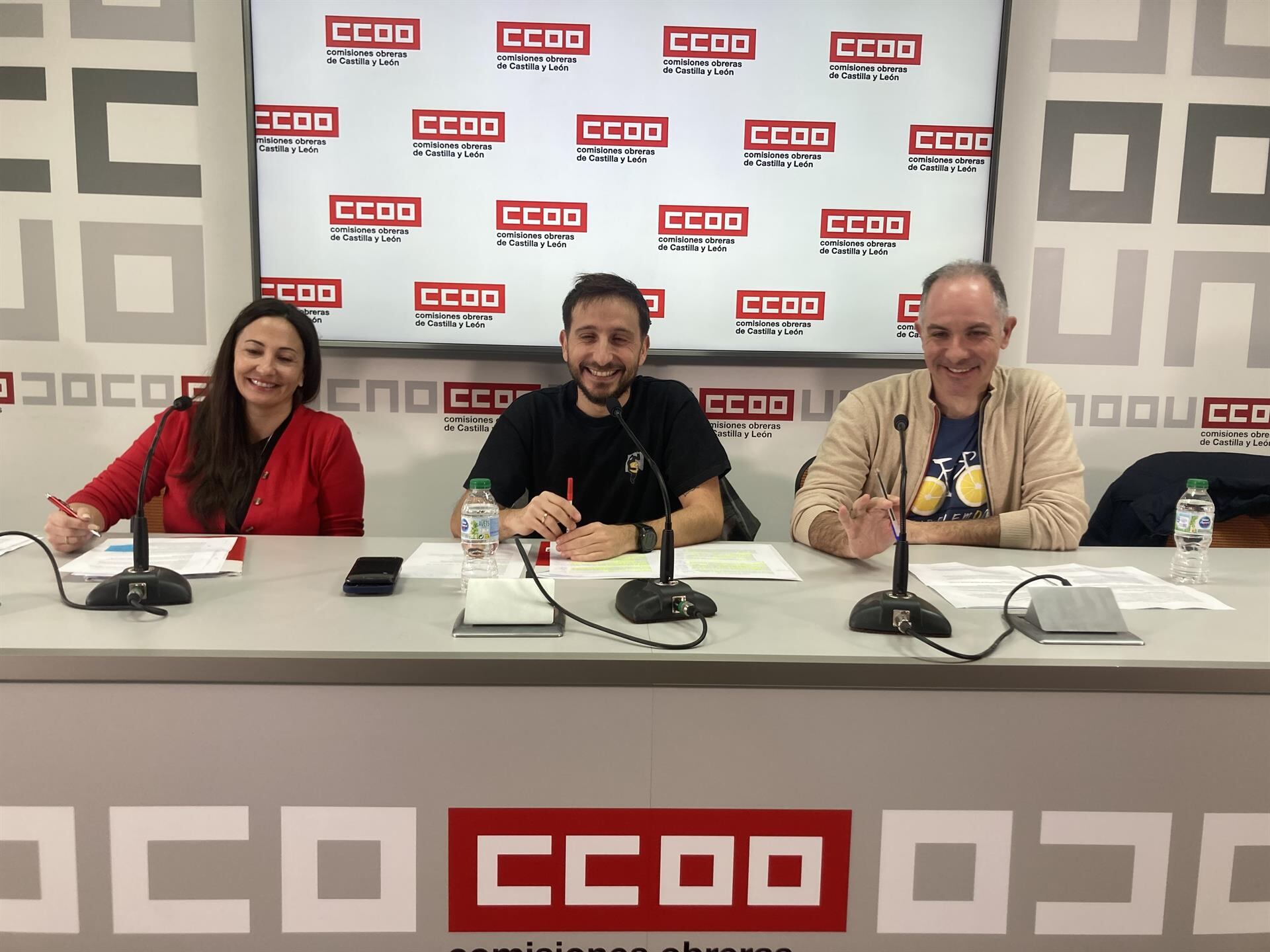 Dulcinea Álvarez, Gonzalo Fermoso y Jesús Méndez, en rueda de prensa de CCOO sanidad