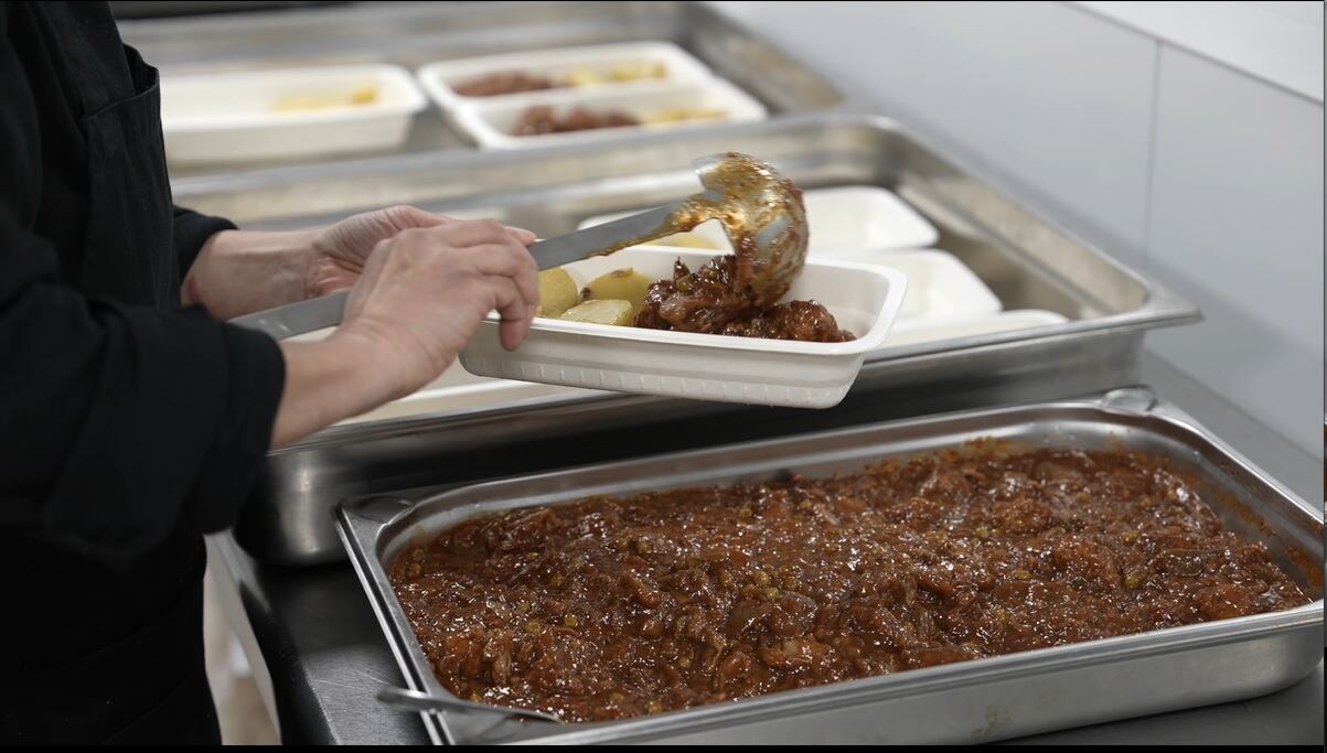 Càrites i Grandvalira arriben a un acord per repartir el menjar que els clients del camp de neu no consumeixen