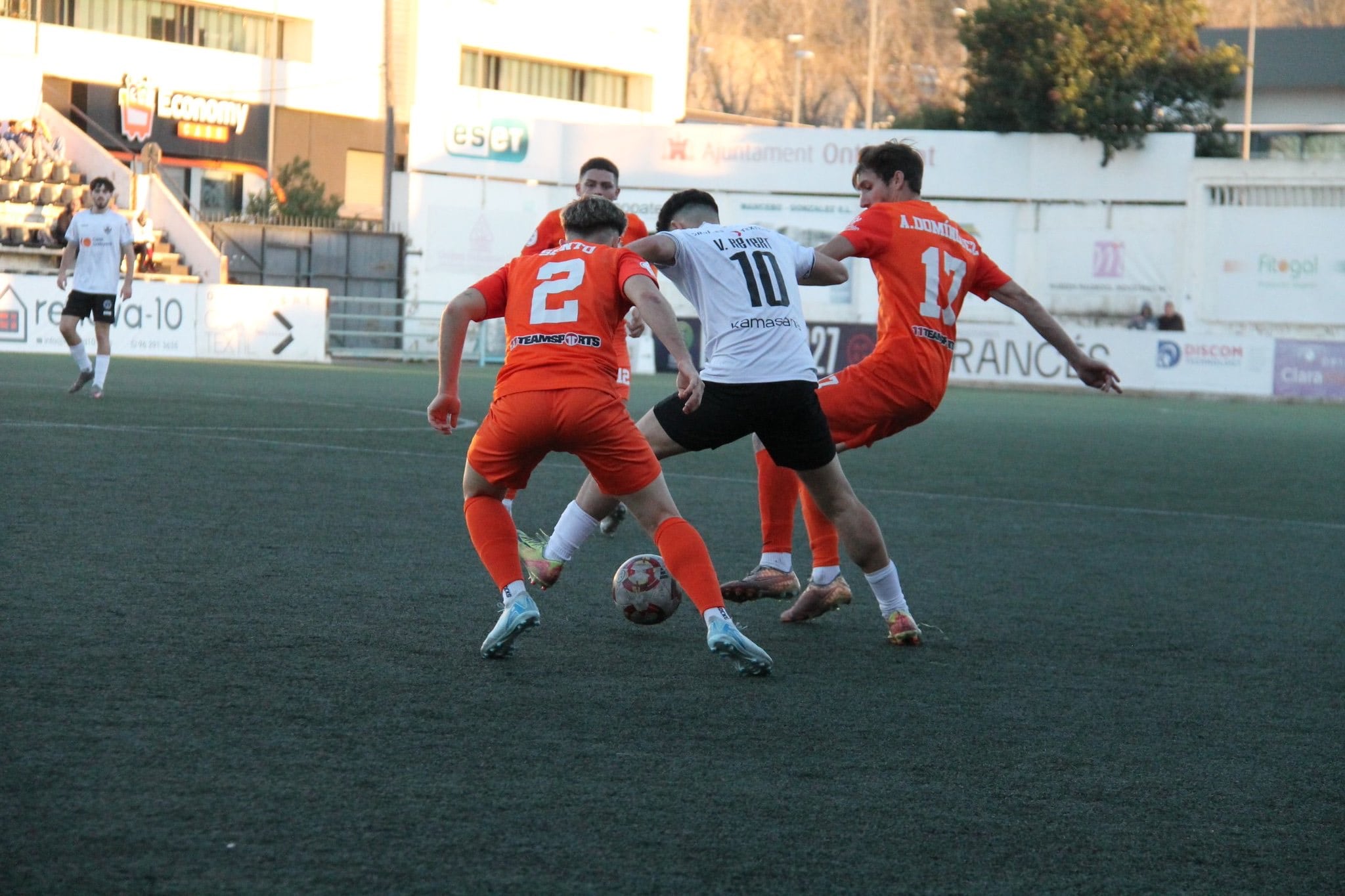 Dura derrota del Ontinyent 1931 en &quot;El Clariano&quot;