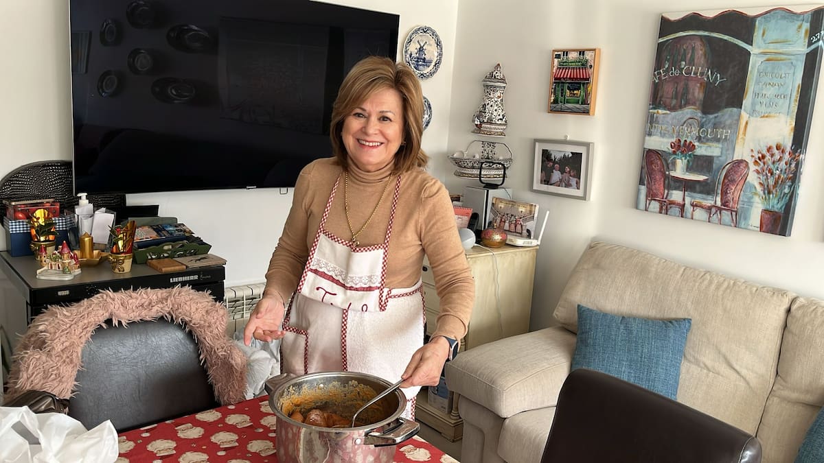 El espíritu de la Nochebuena en casa de Isabel, calamares rellenos, croquetas y cariño a fuego lento