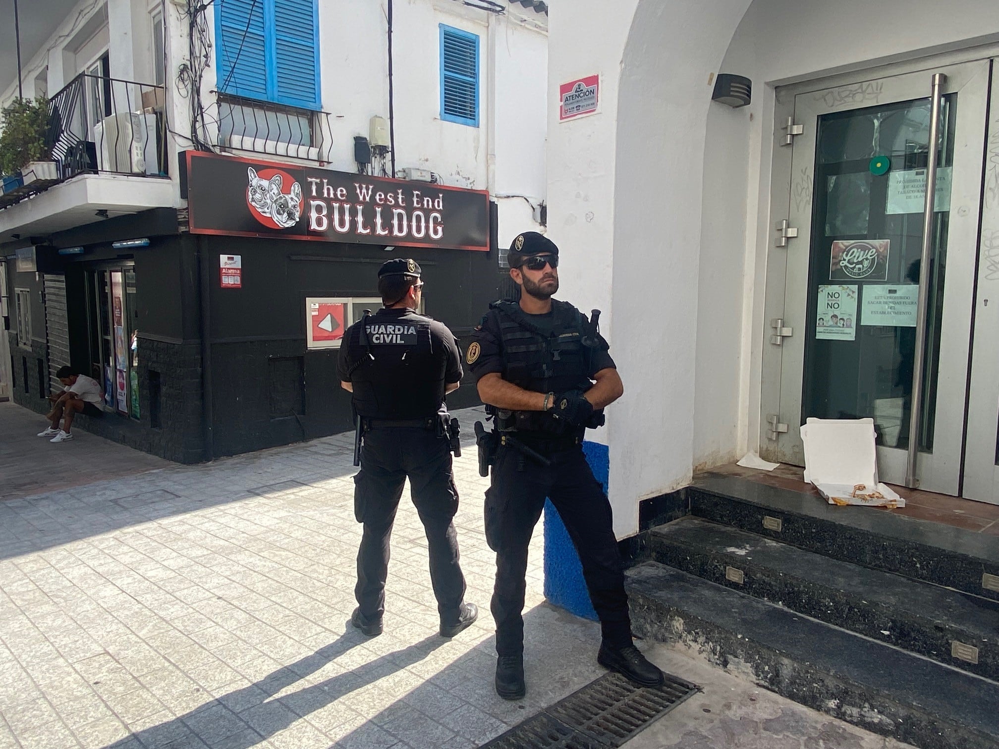 Imagen de los agentes en Sant Antoni