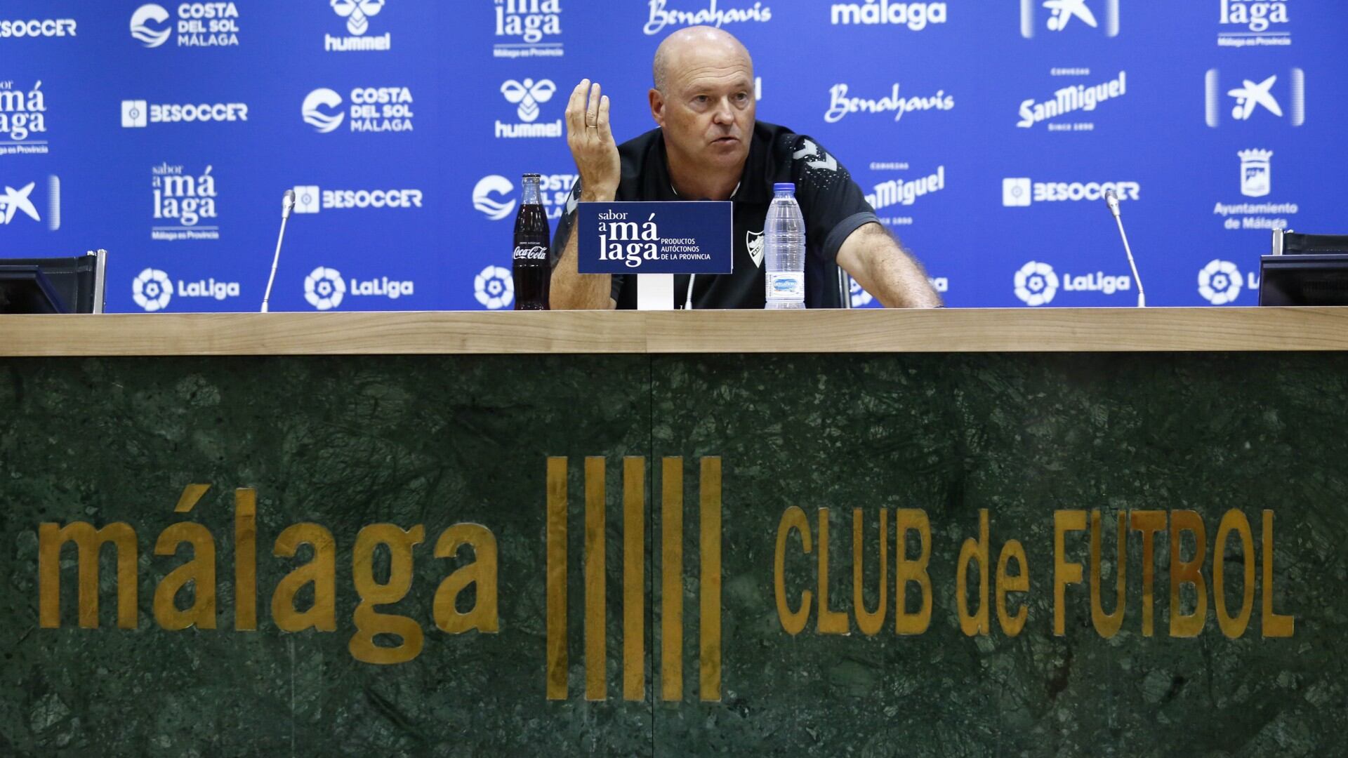 El técnico del Málaga Pepe Mel en la rueda de prensa previa al encuentro del jueves contra el Cartagena