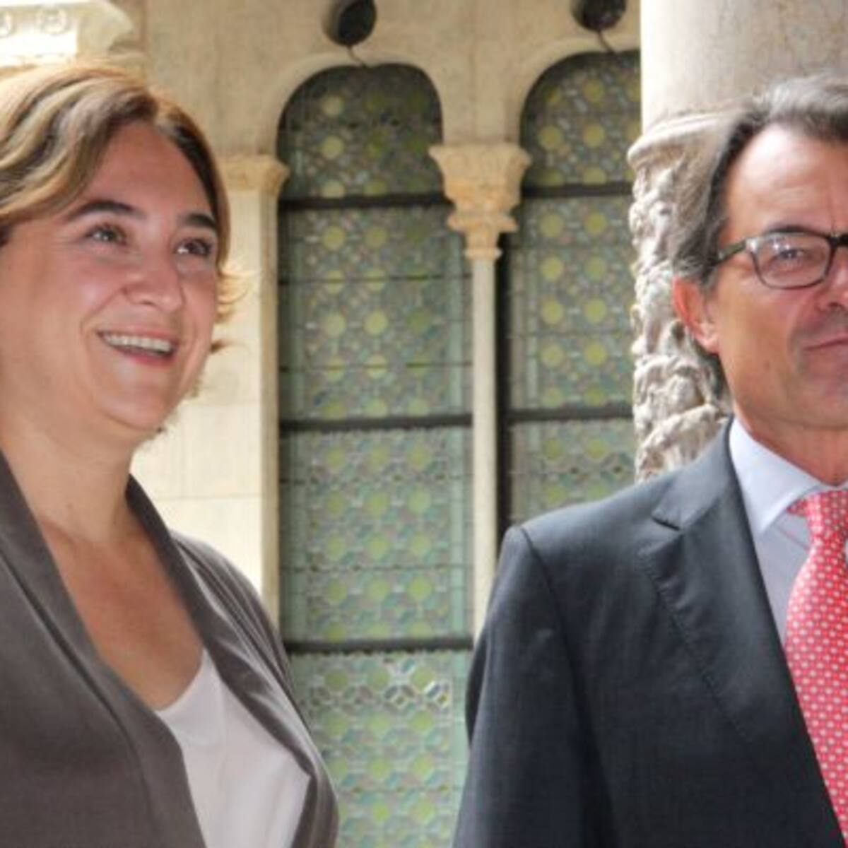 Colau, satisfeta després de la reunió amb Mas