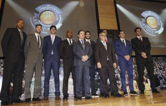 GRA135. MADRID, 25/05/2015.- El alero del Río Natura Monbus Alberto Corbacho (2d), el base de Gipuzkoa Basket Jared Jordan (d), el pívot del Dominion Bilbao Basket Latavious Williams (i), el pívot del Dominion Bilbao Basket Marko Todorovic (3d), el base d