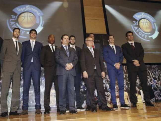 GRA135. MADRID, 25/05/2015.- El alero del Río Natura Monbus Alberto Corbacho (2d), el base de Gipuzkoa Basket Jared Jordan (d), el pívot del Dominion Bilbao Basket Latavious Williams (i), el pívot del Dominion Bilbao Basket Marko Todorovic (3d), el base d