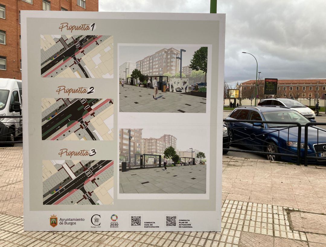 Uno de los carteles explicativos de la campaña de participación sobre las opciones para la remodelación de la calle Vitoria