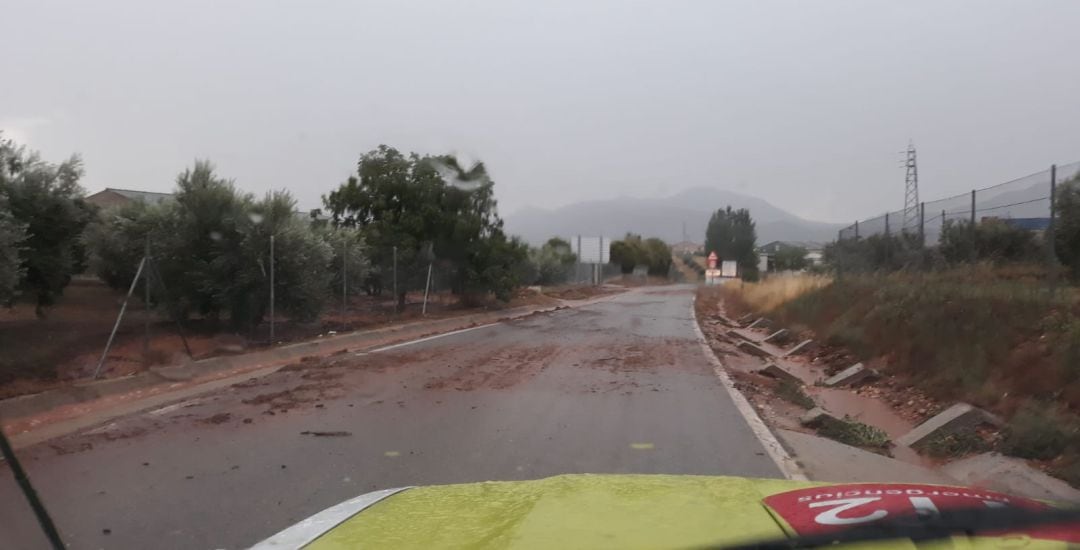 Una carretera afectada por las últimas inundaciones.