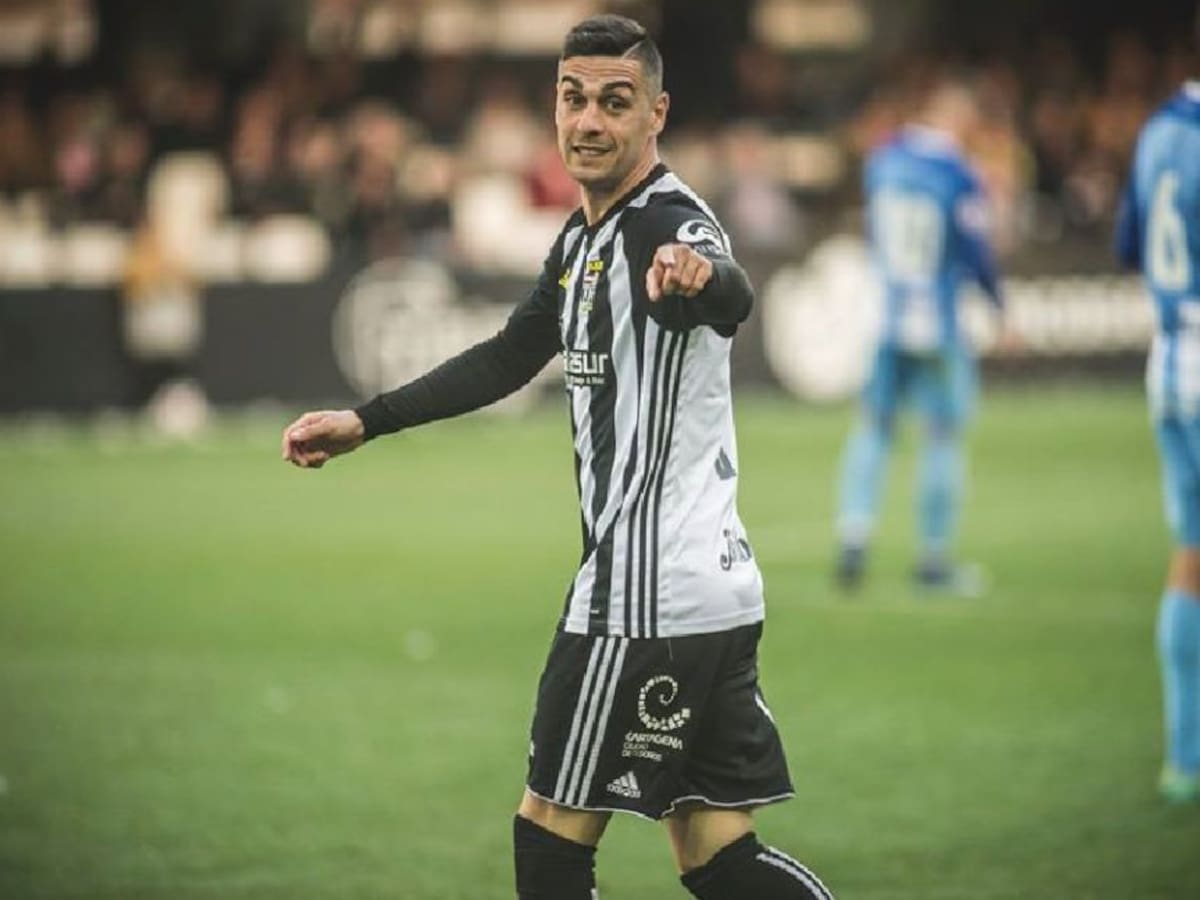 Cristo Martín estará un mes KO por una rotura de fibras en el recto