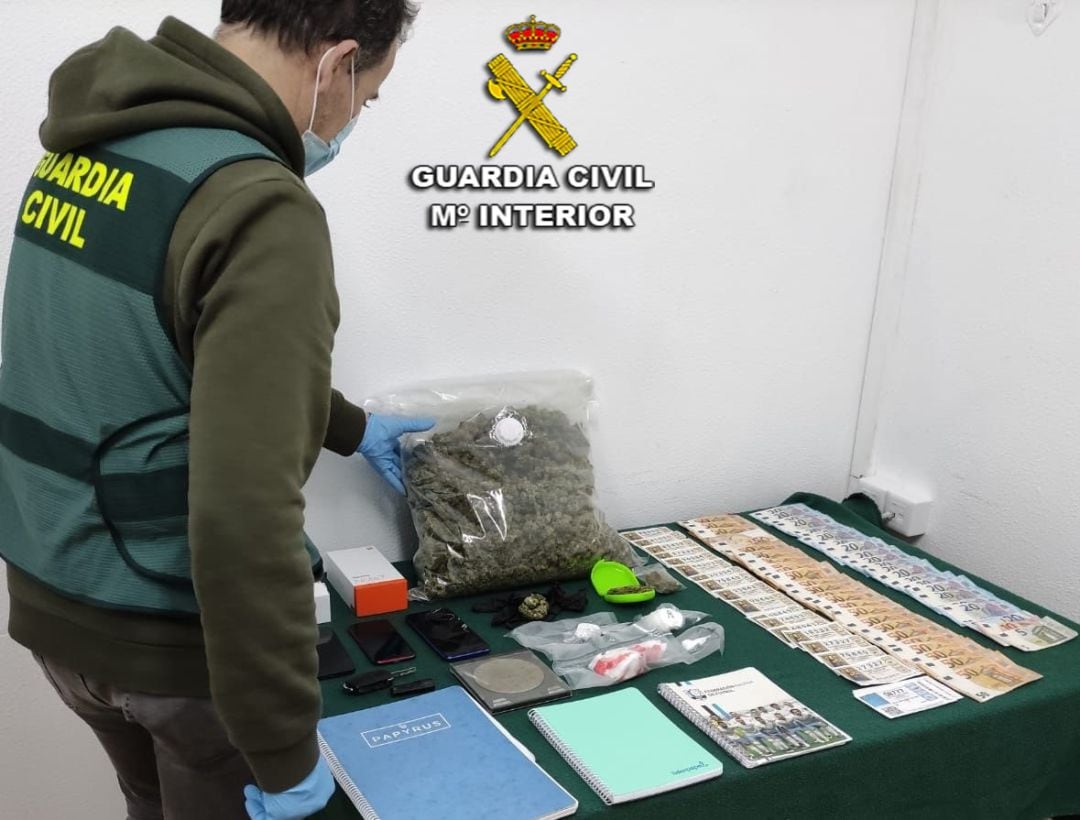 Detenido con 1.000 dosis de cocaína en el coche y 1.700 euros en la cartera