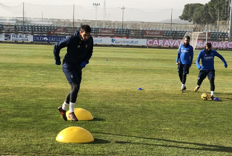 Borja Iglseias, durante un ejercecio en el entrenamiento de esta mañana en la Ciudad Deportiva