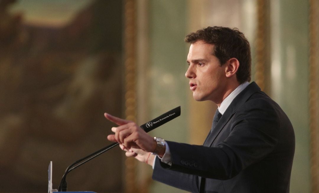 El presidente de Ciudadanos, Albert Rivera durante su intervención en el desayuno informativo del Fórum Europa organizado por Nueva Economía Fórum