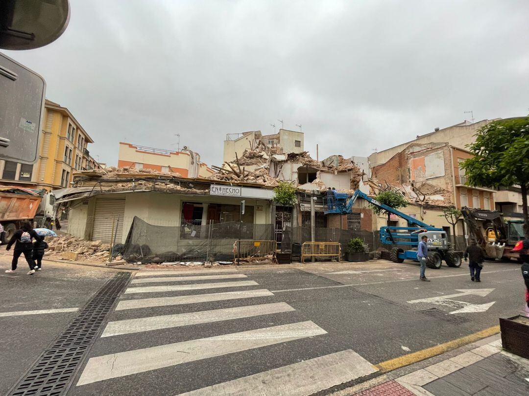 Trabajos de domolición del edifico de Peñalver.