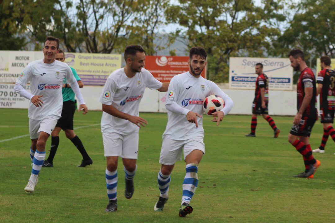 Álvaro Ramírez autor del primer gol del Arcos CF