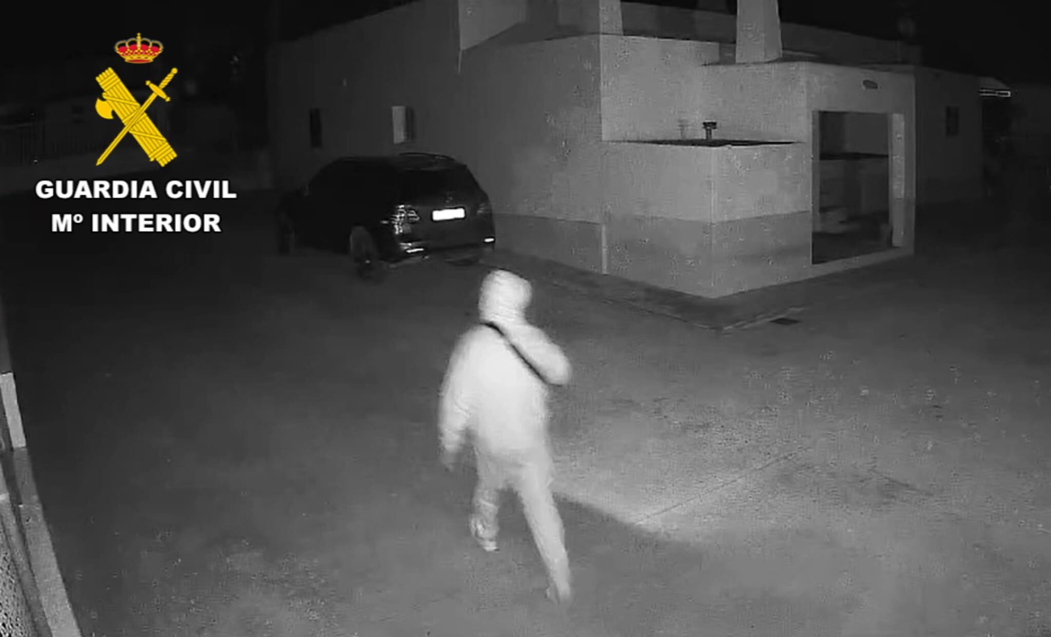 El presunto autor de los robos captado por las cámaras de seguridad