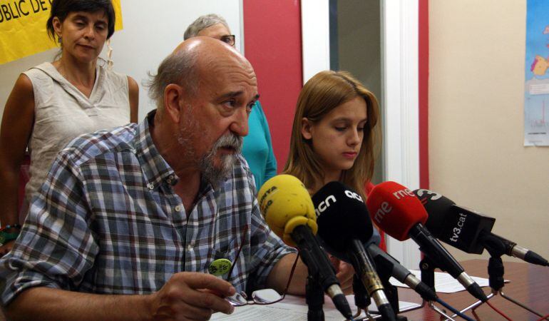 La comunitat educativa xifra en 3.000 els professors necessaris per fer front a l'augment d'alumnes