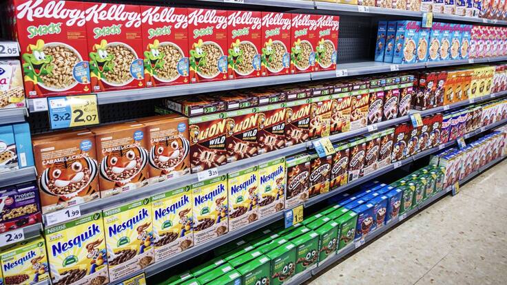 Nestlé reconoce que más del 60% de sus alimentos no son saludables
