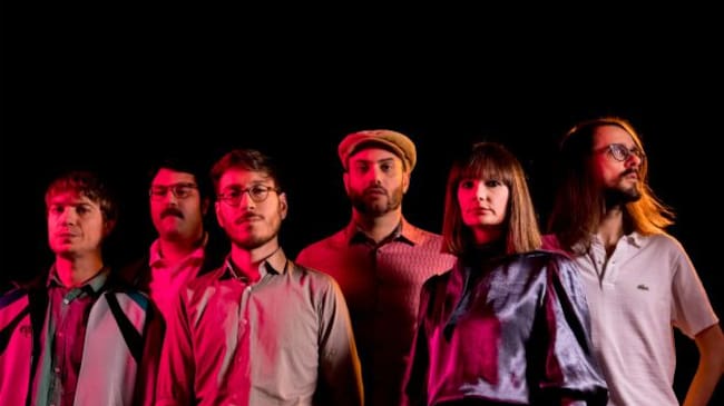 La banda madrileña Rusos Blancos presenta 'Bailando hacia el desastre'