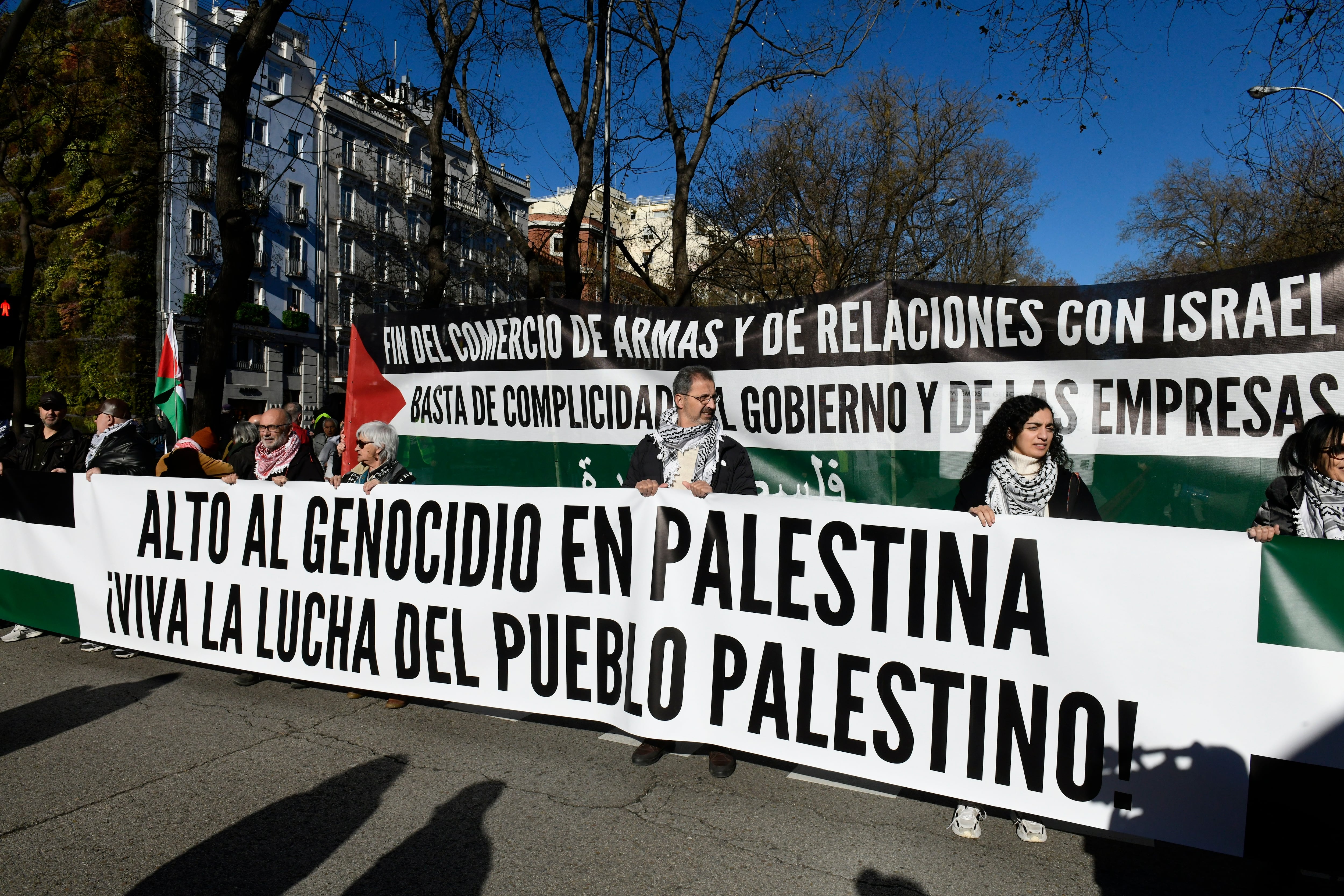 Manifestación este sábado en Madrid convocada por Red Solidaria contra la Ocupación de Palestina (RESCOP). EFE/ Víctor Lerena