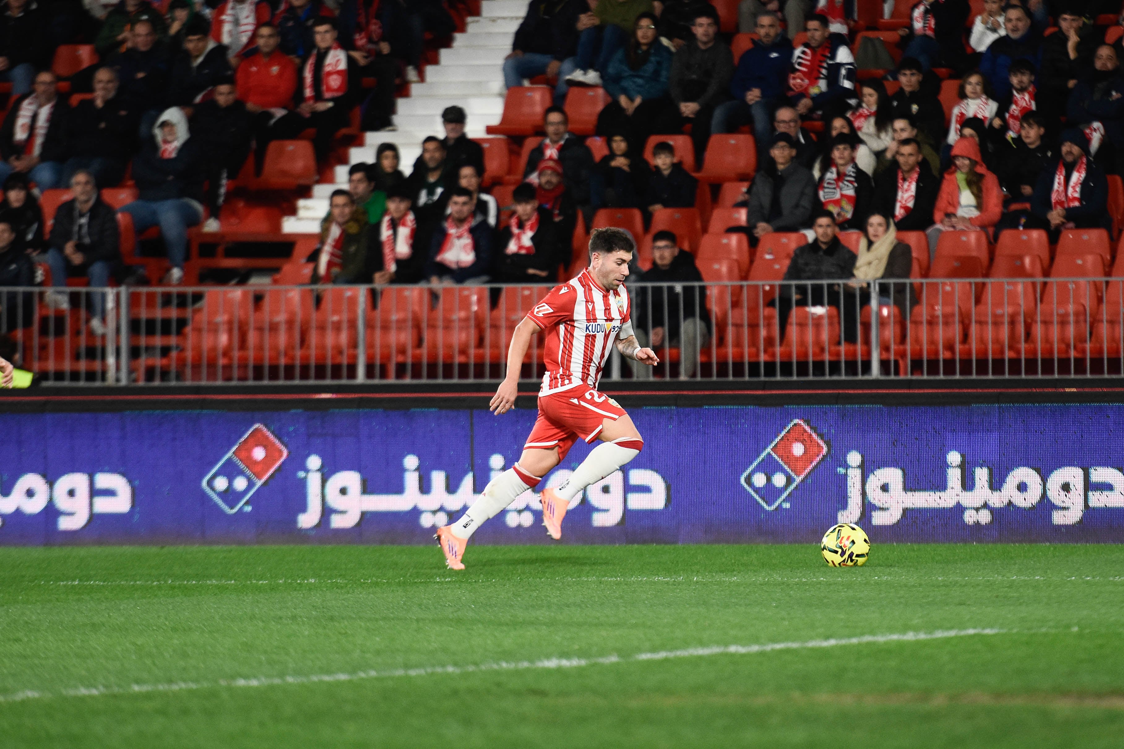 Su experiencia vale una pasta y sus goles deben de servir para ir a Primera División.