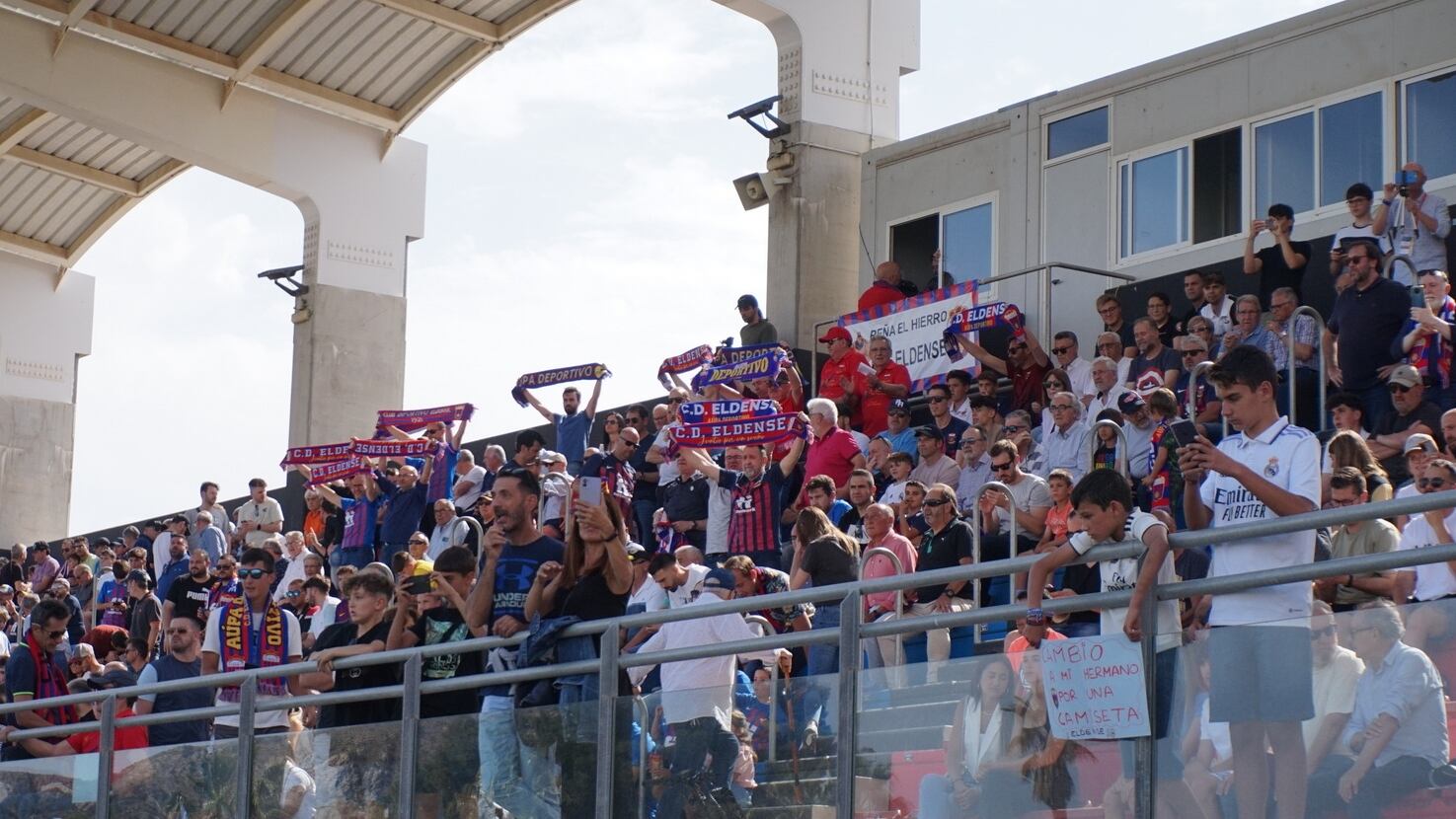 La afición del Eldense está deseosa de seguir disfrutando de su equipo