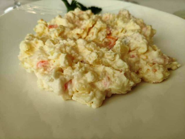 Ensaladilla de gambas clásica