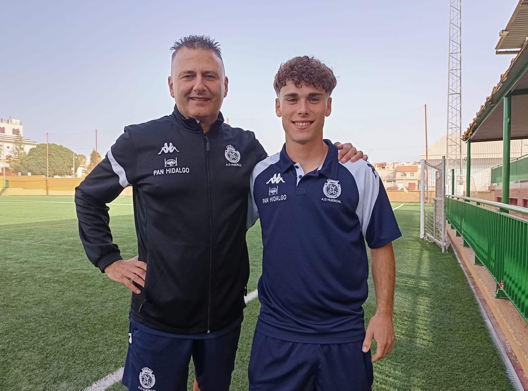 Con Fran Benavente, su entrenador en el Huércal de la 1ª Andaluza senior.
