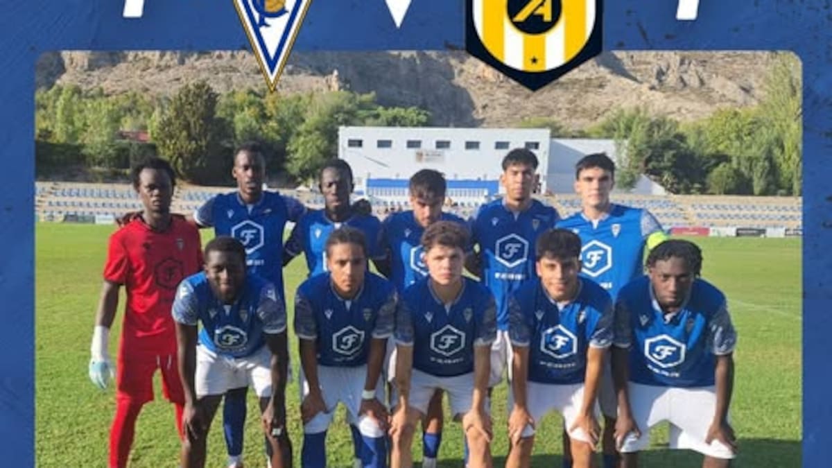 Miguel Martínez, técnico del Villena CF