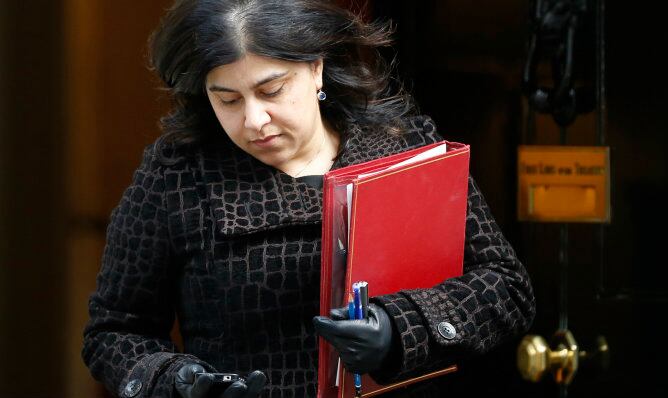 La secretaria de Estado británica de Asuntos Exteriores, Sayeeda Warsi