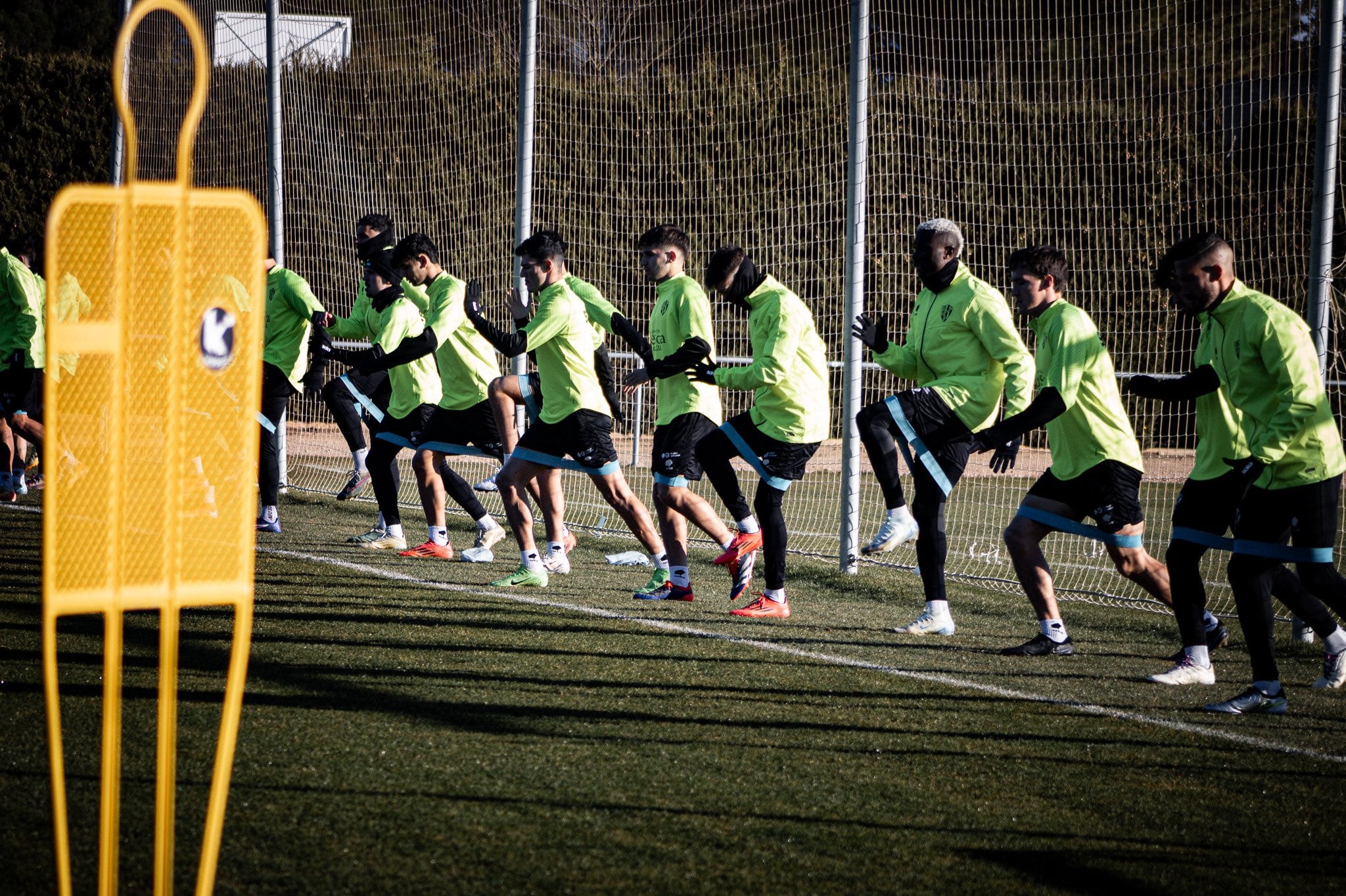 La SD Huesca durante un entrenamiento en la Base Aragonesa de Fútbol